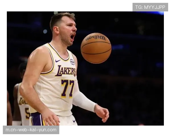 东契奇41分8板8助准三双 湖人关键篮板保护再出问题